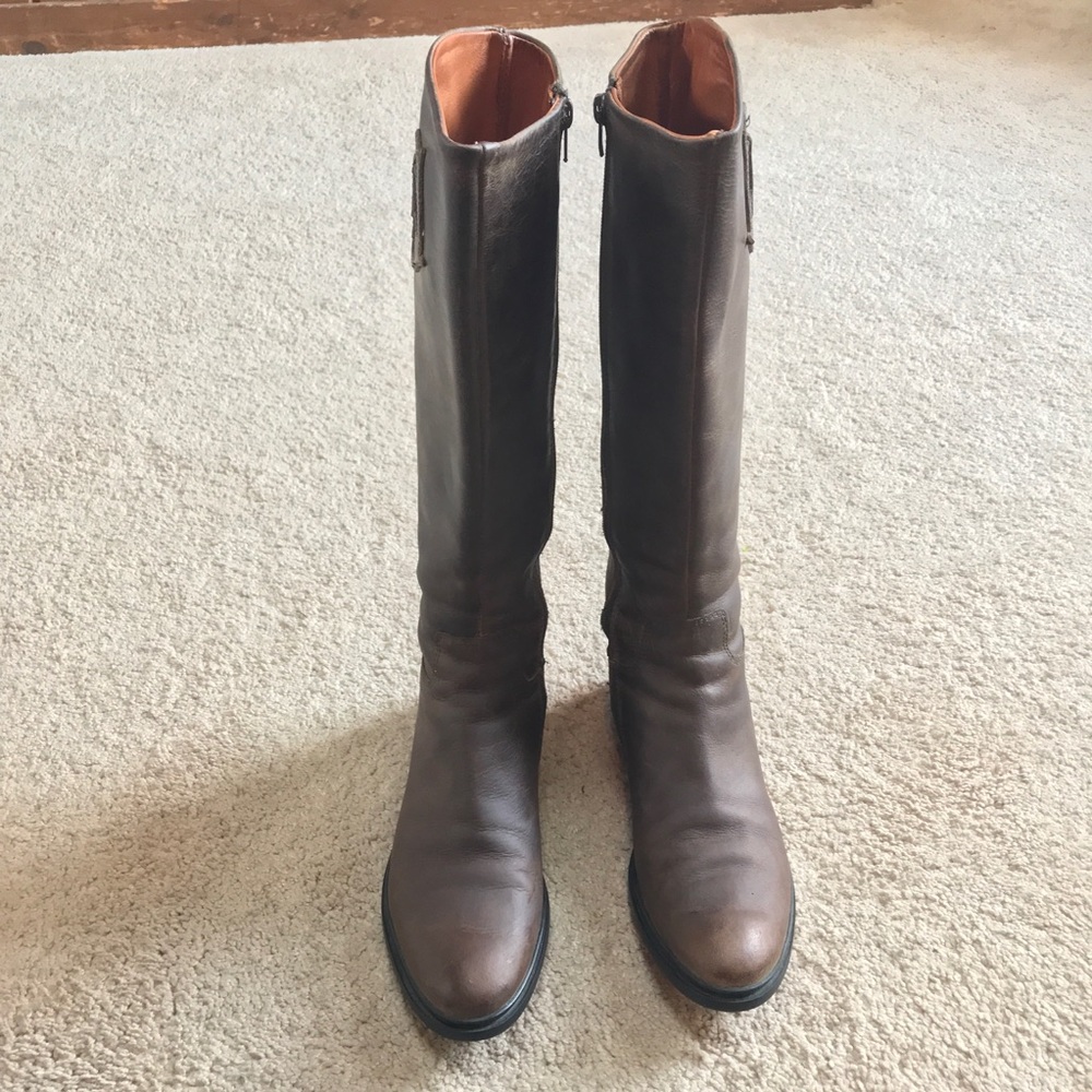 Hunter Leather Crest Riding Boot - Picture 5 of 7